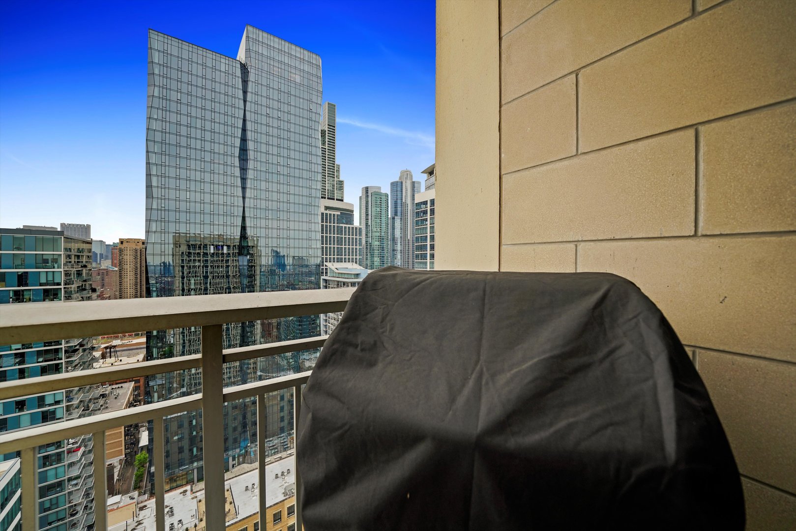 1400 S Michigan Avenue Unit: 2607