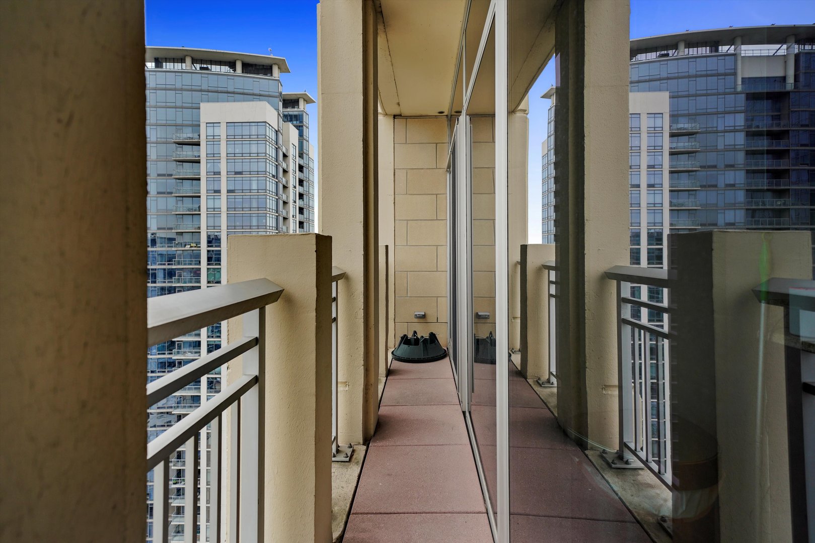 1400 S Michigan Avenue Unit: 2607