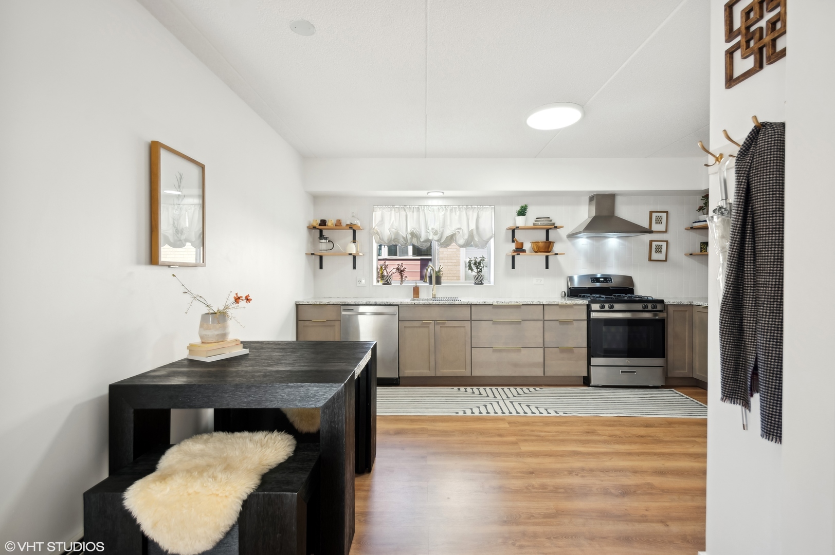 5450 W Gale Street Unit: 201