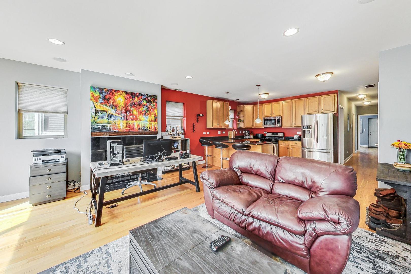 1617 N Artesian Avenue Unit: 2N