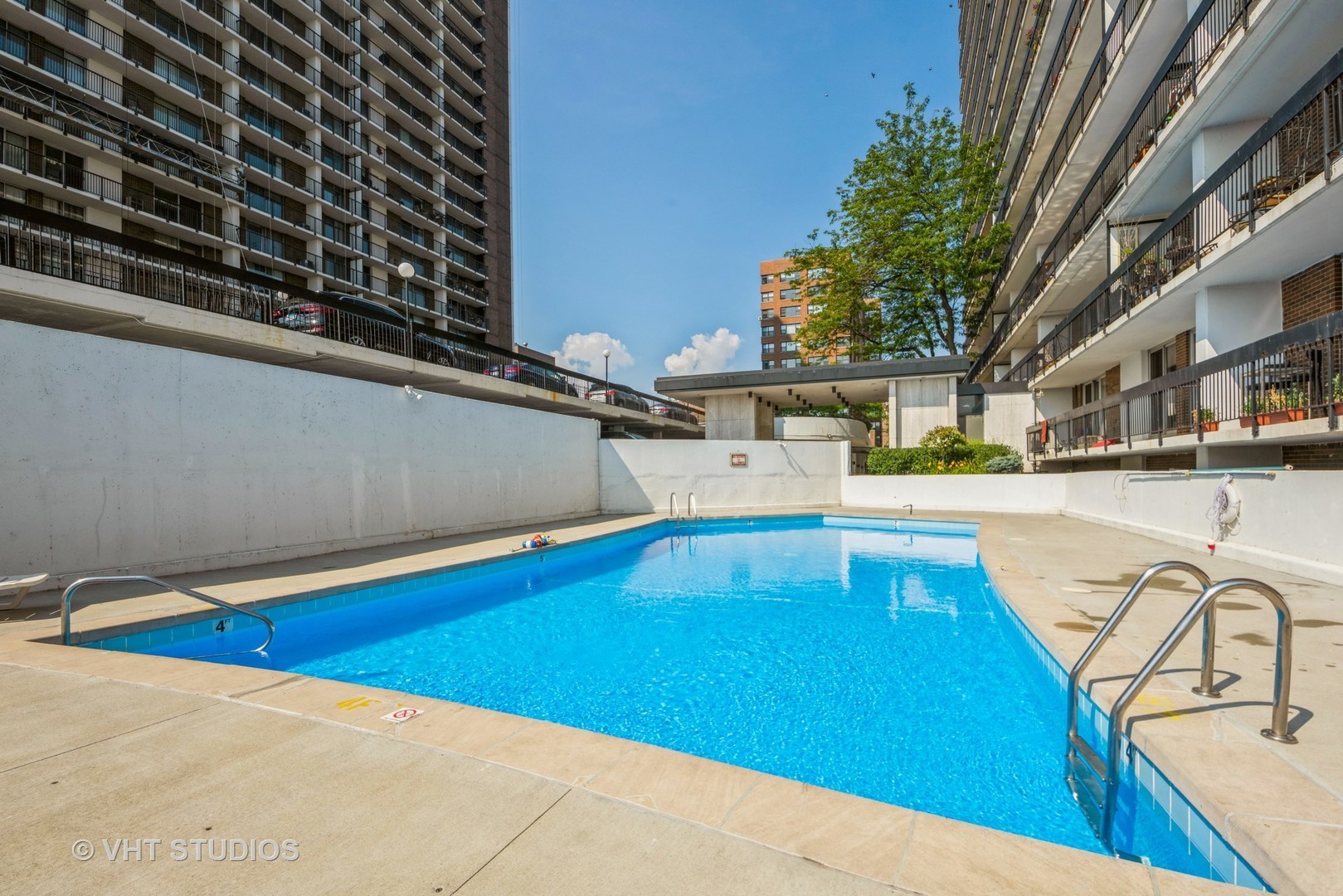 5901 N Sheridan Road Unit: 13B