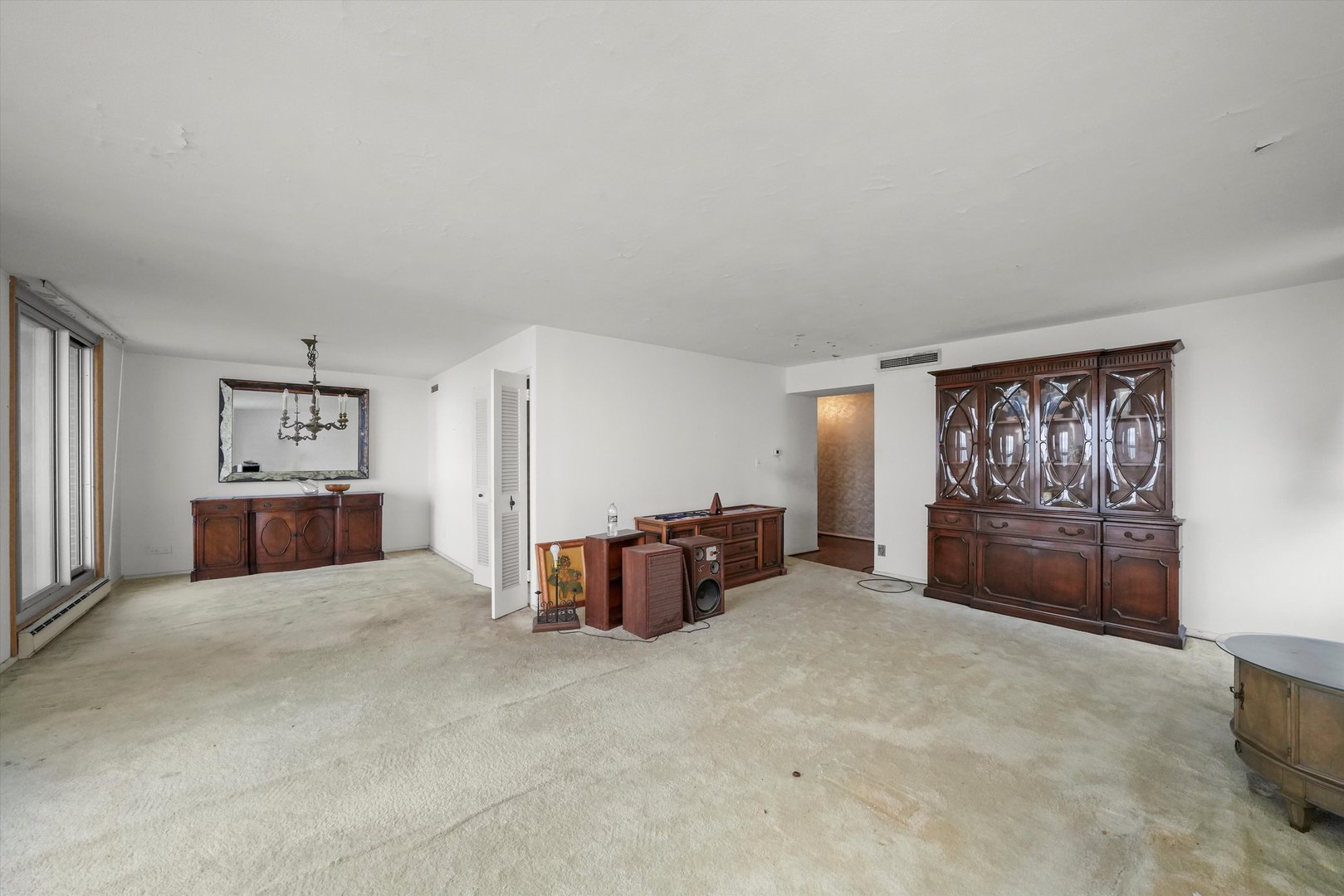 5901 N Sheridan Road Unit: 13B