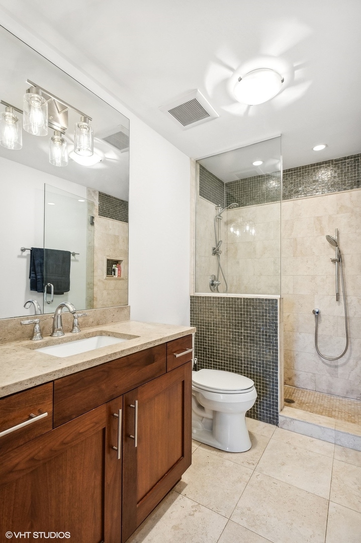 1454 N Milwaukee Avenue Unit: 2S