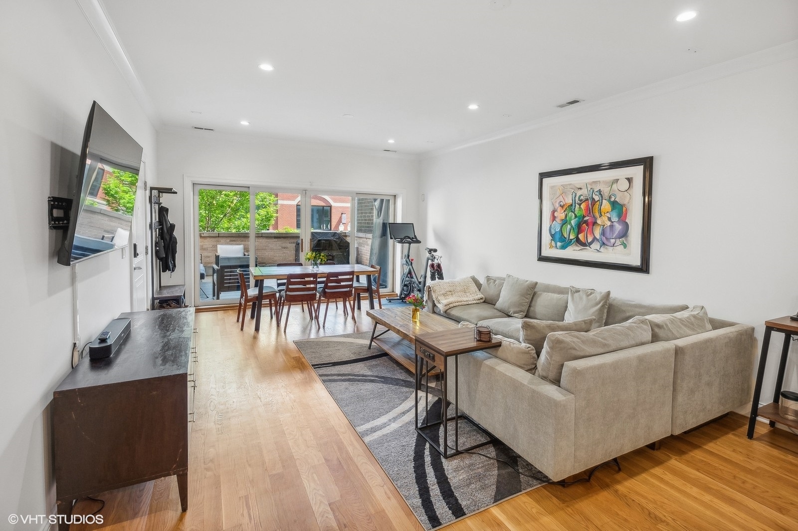 1454 N Milwaukee Avenue Unit: 2S