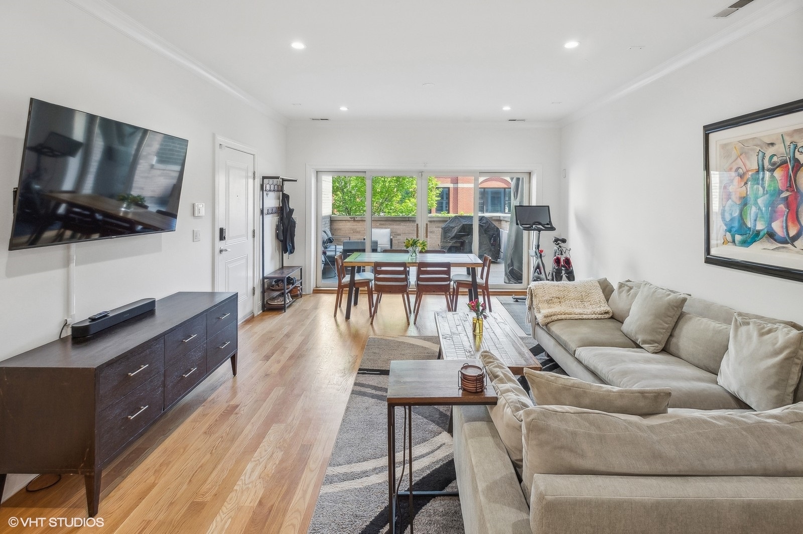 1454 N Milwaukee Avenue Unit: 2S