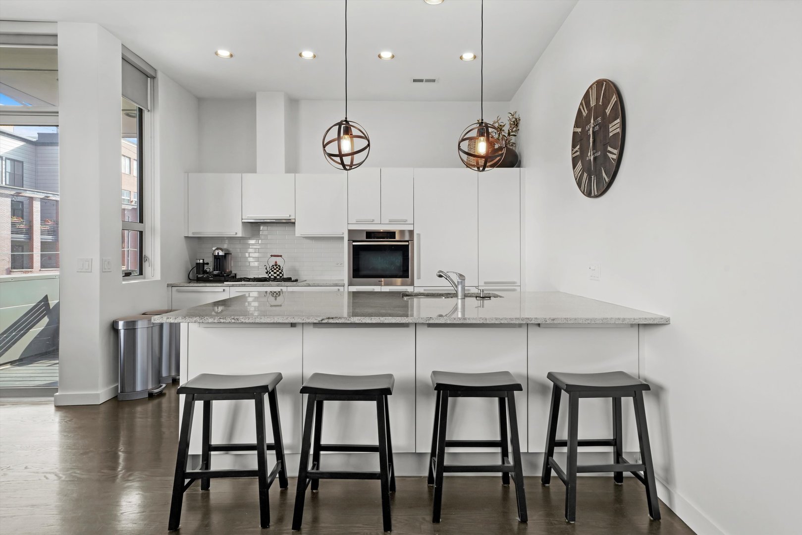 1750 N Clybourn Avenue Unit: 201