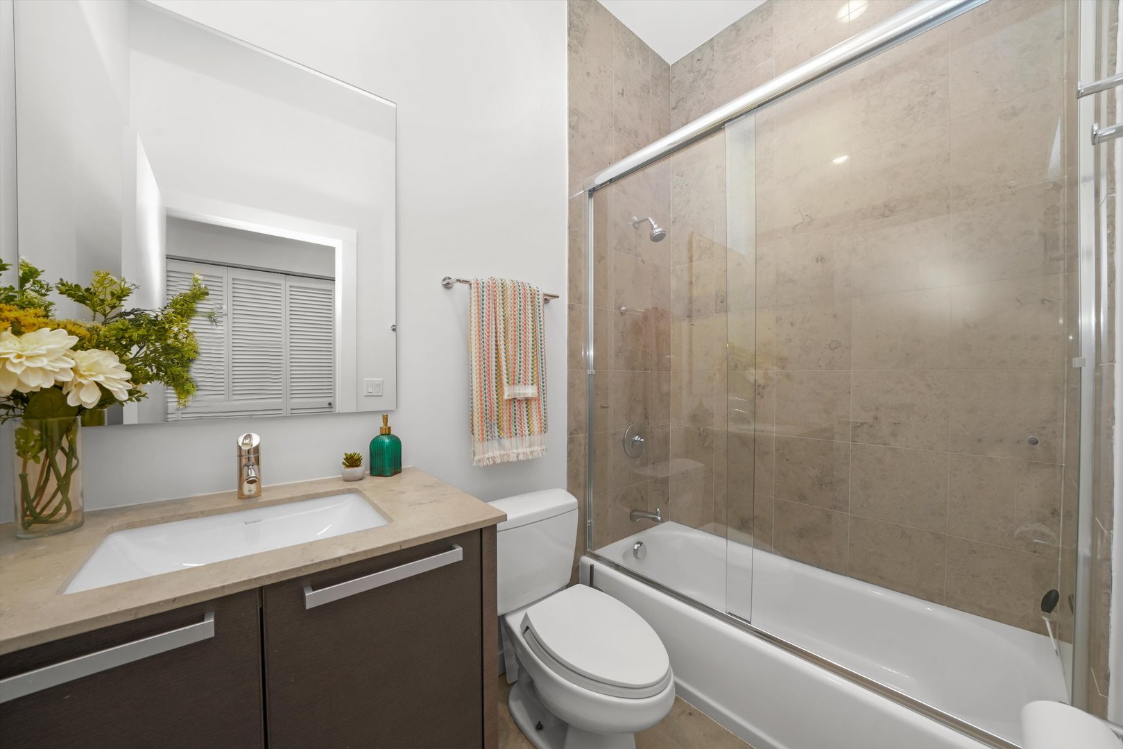 1750 N Clybourn Avenue Unit: 201