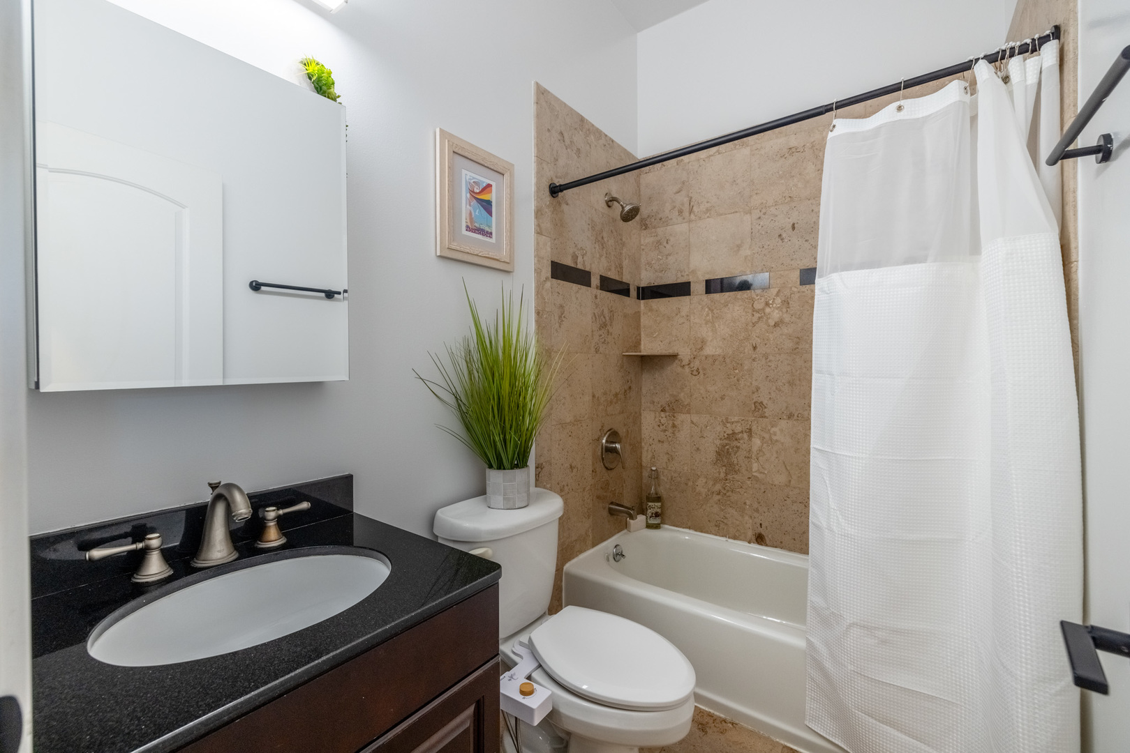 1933 W Irving Park Road Unit: 4