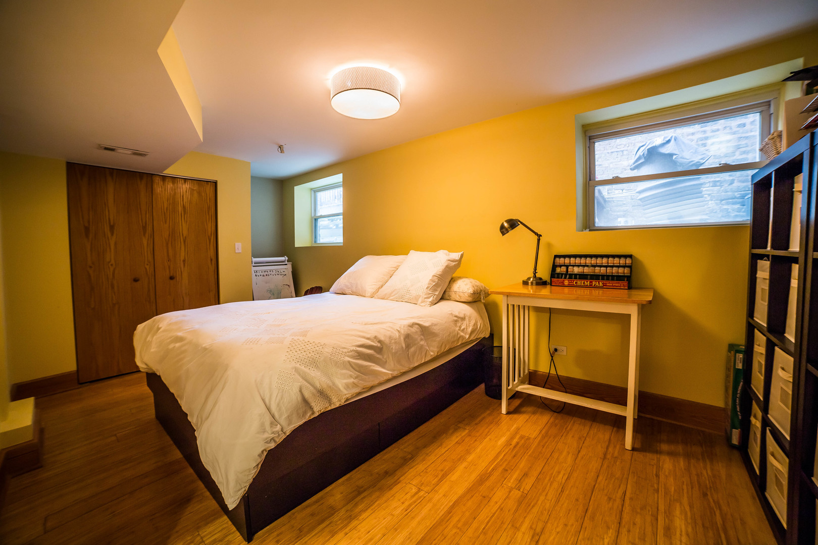 1033 W DAKIN Street Unit: 1