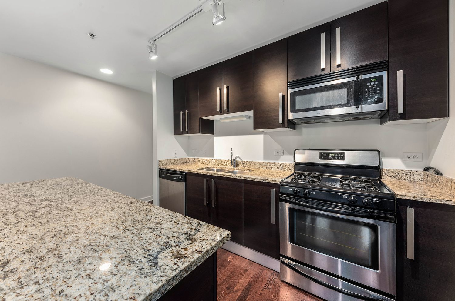 1400 S Michigan Avenue Unit: 2009