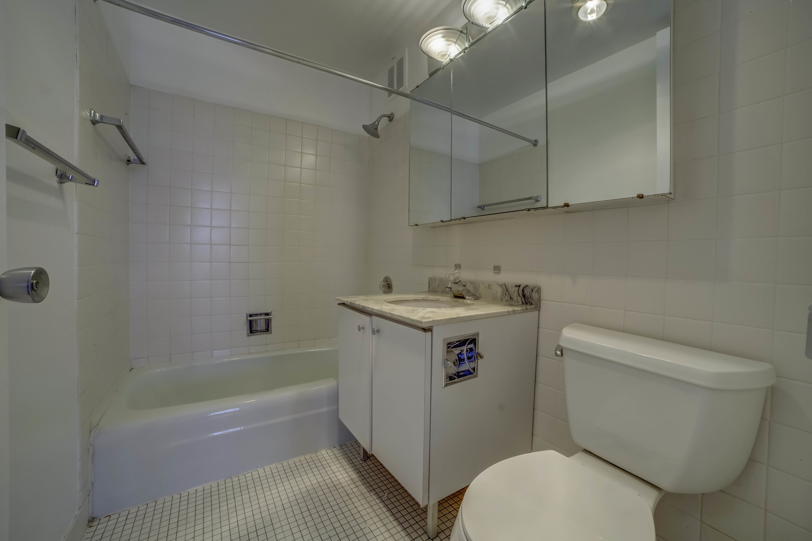 655 W Irving Park Road Unit: 2502