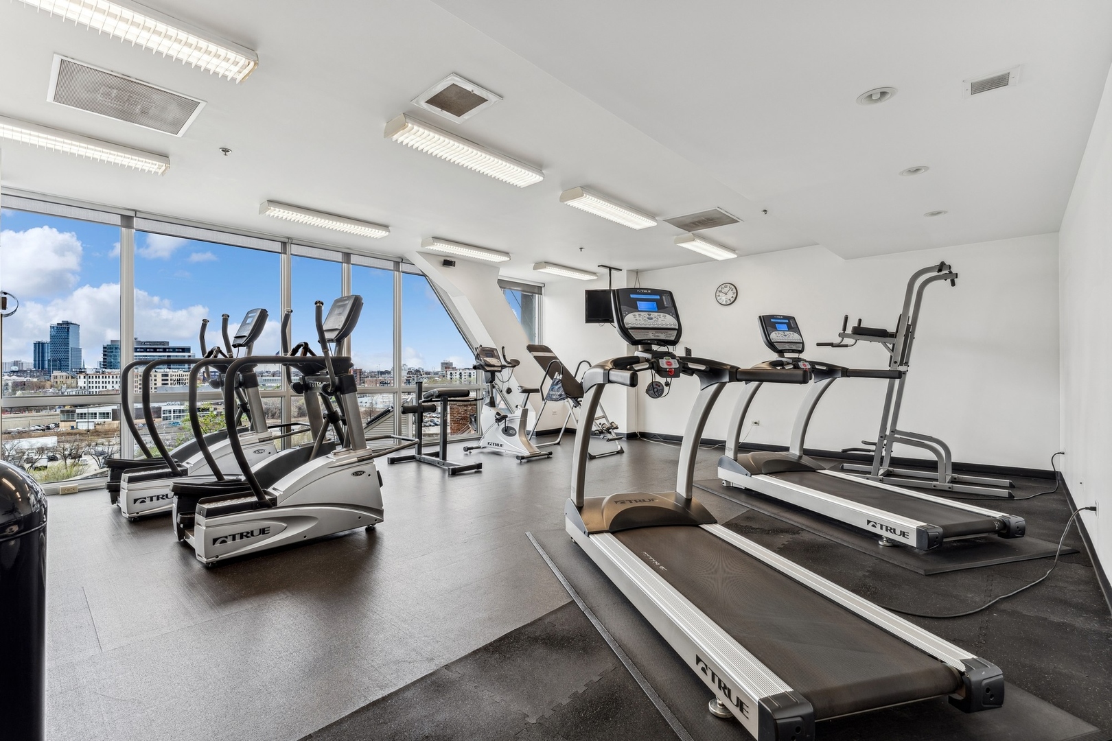 510 W Erie Street Unit: 603