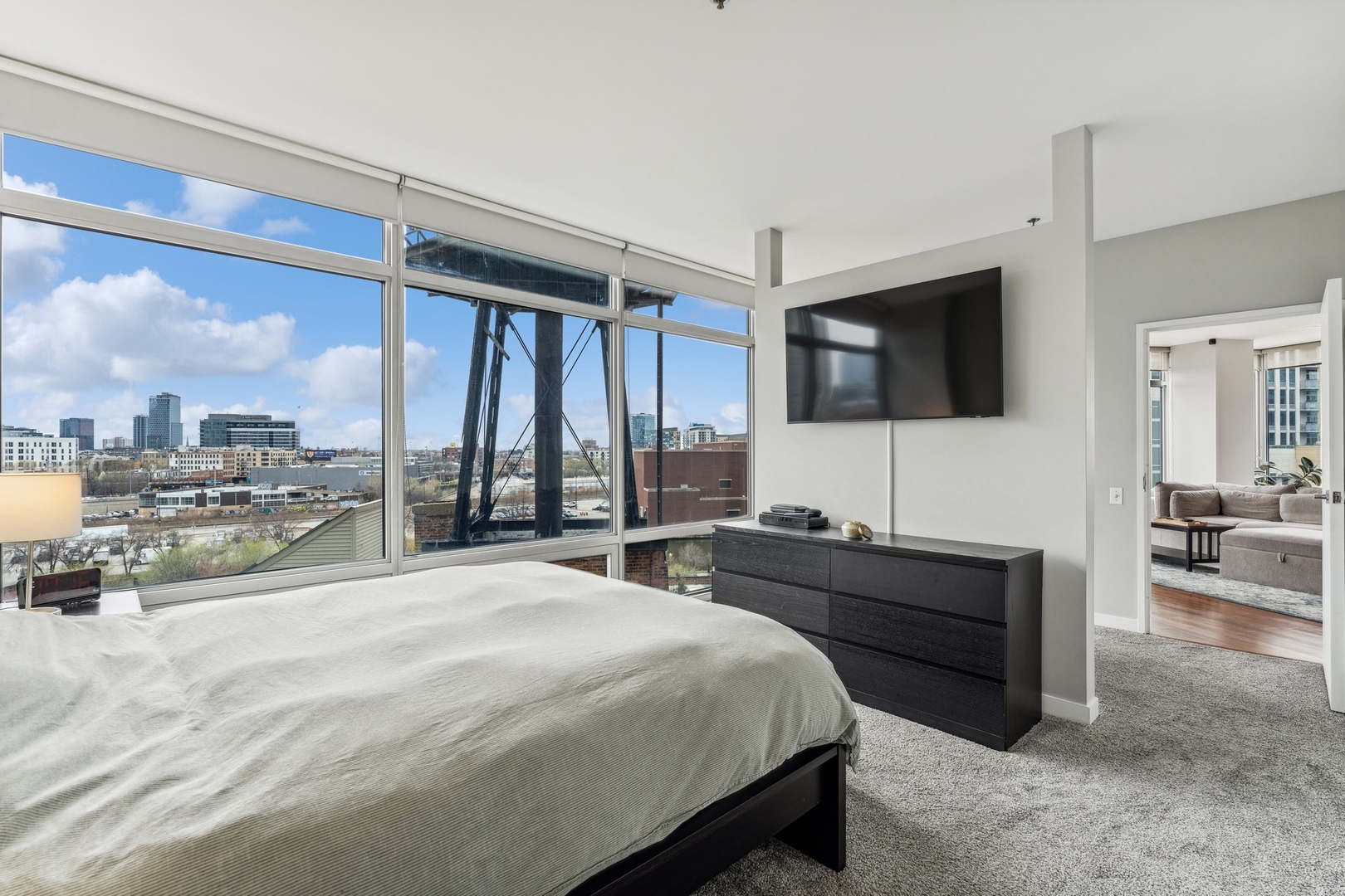 510 W Erie Street Unit: 603