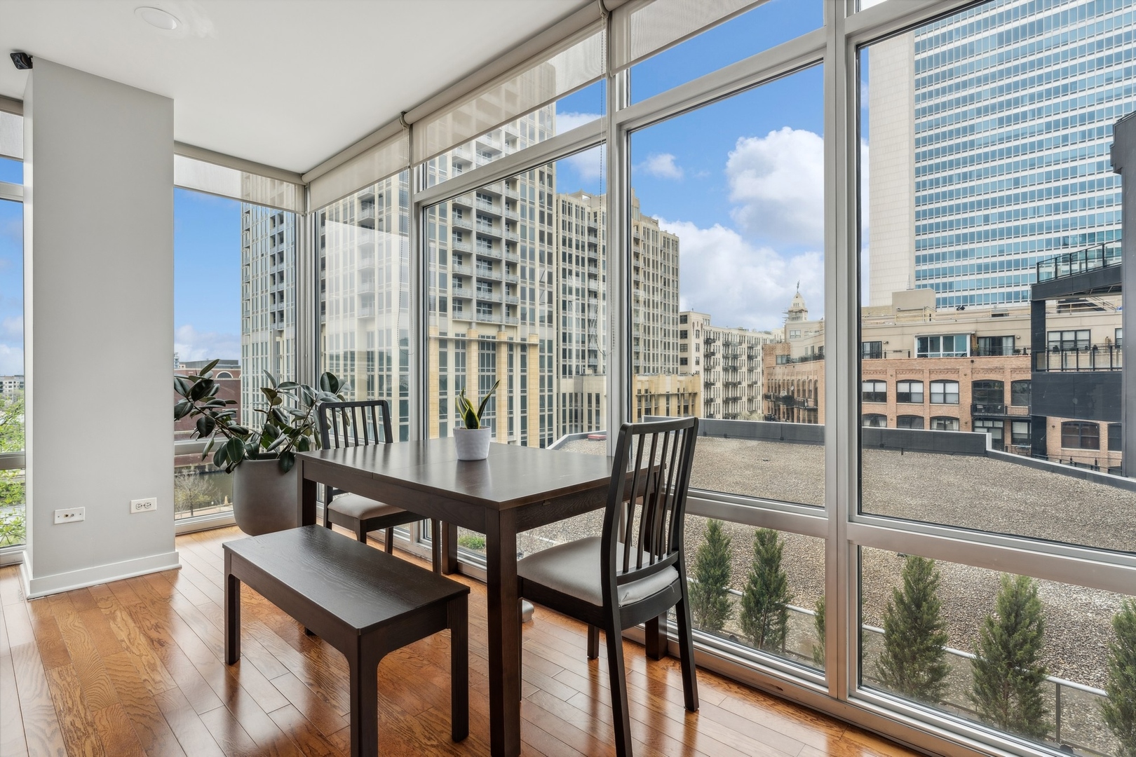510 W Erie Street Unit: 603