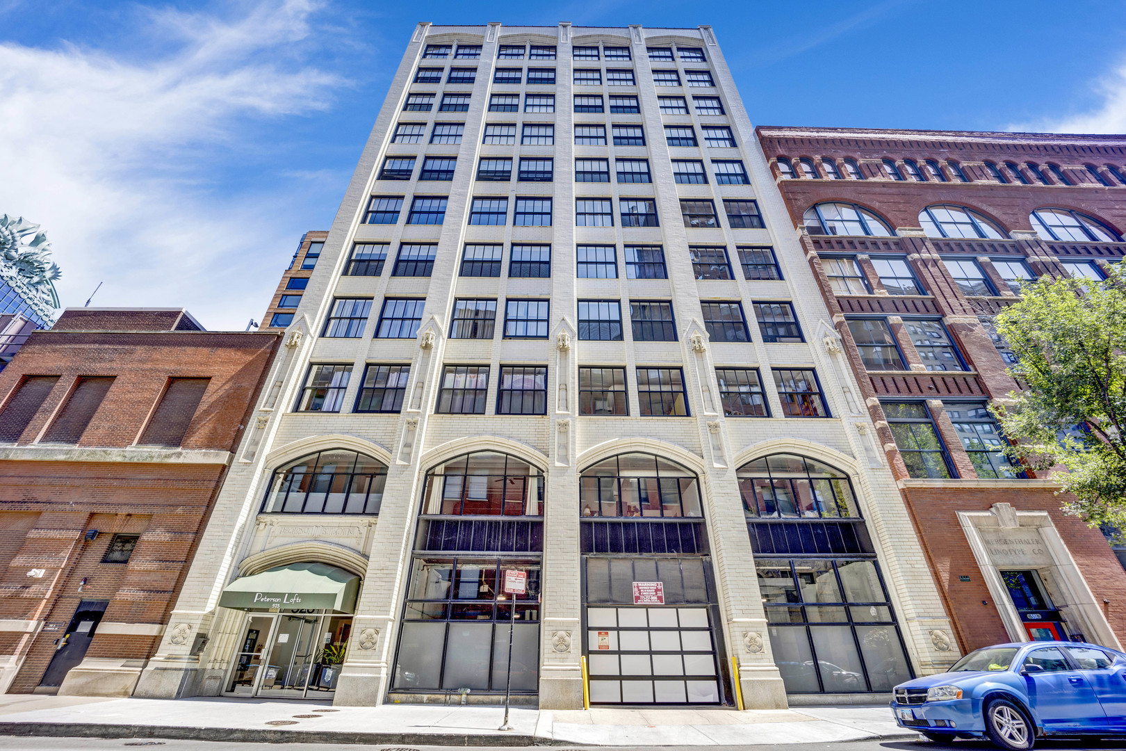 523 S Plymouth Court Unit: 803
