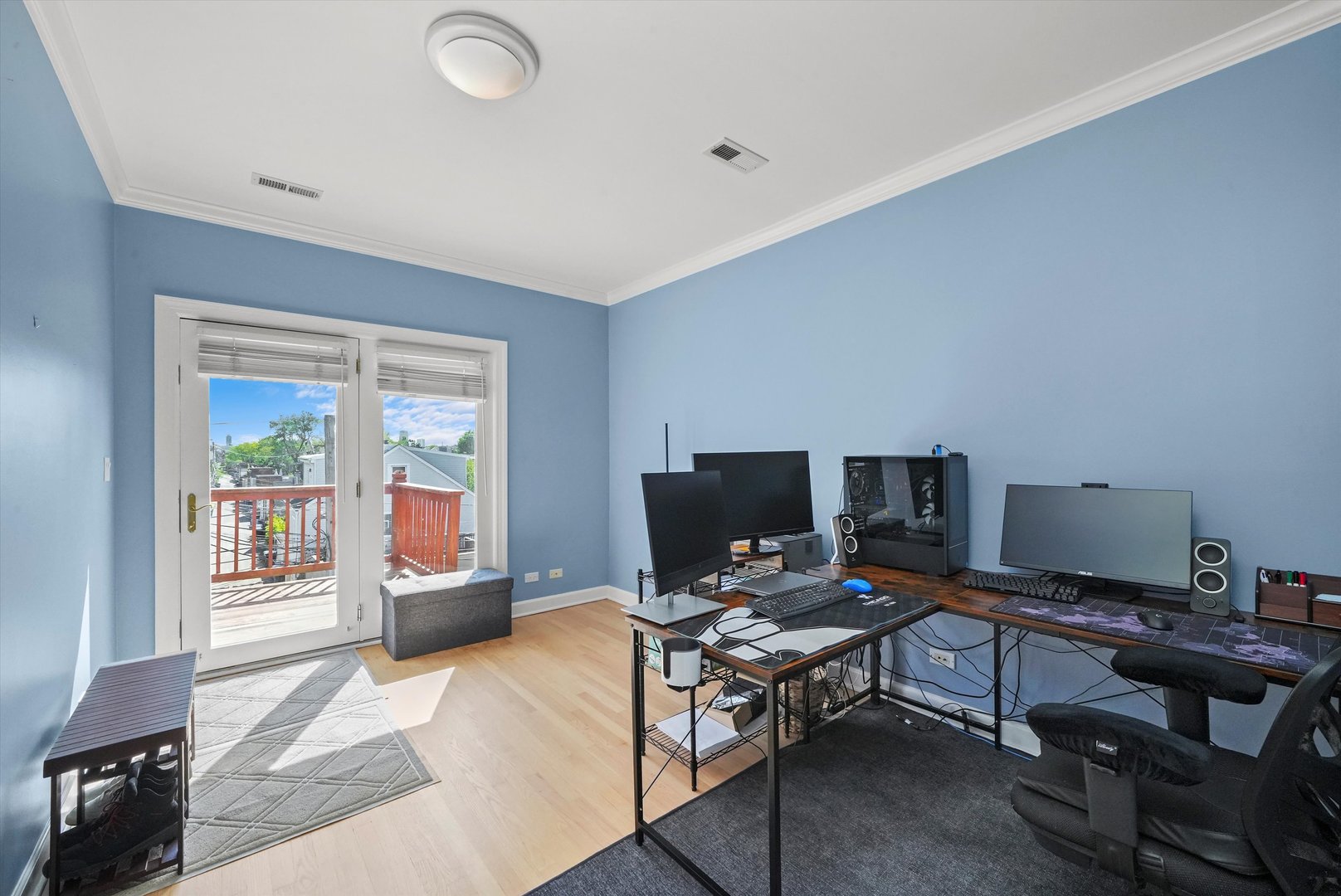 2947 N Damen Avenue Unit: 3