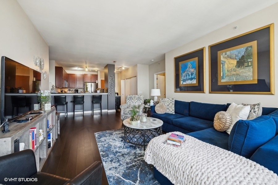 100 E 14th Street Unit: 3009