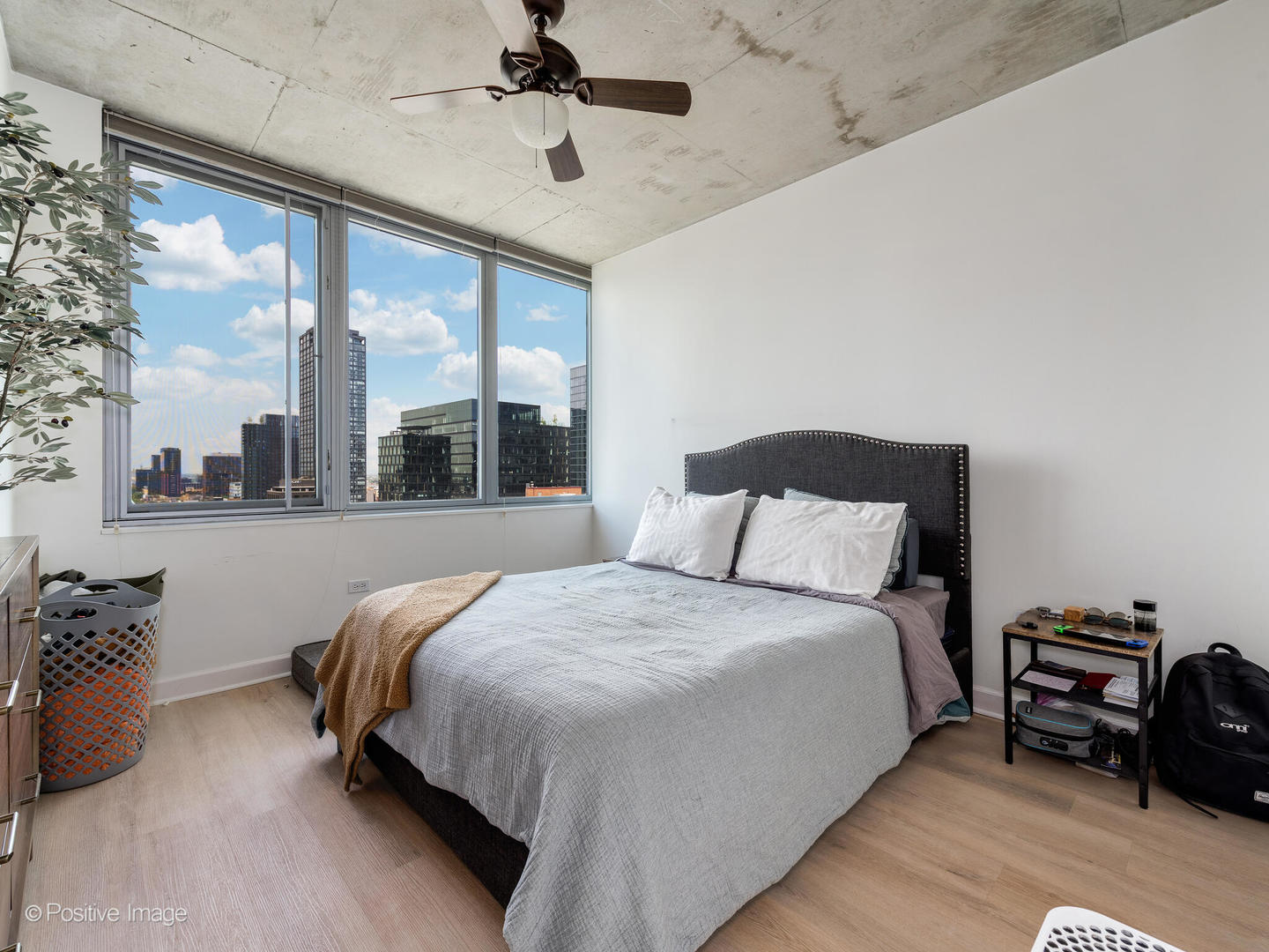 659 W Randolph Street Unit: 1712