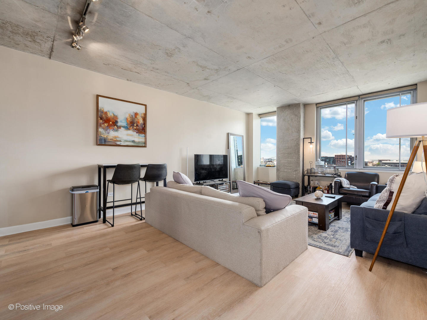659 W Randolph Street Unit: 1712