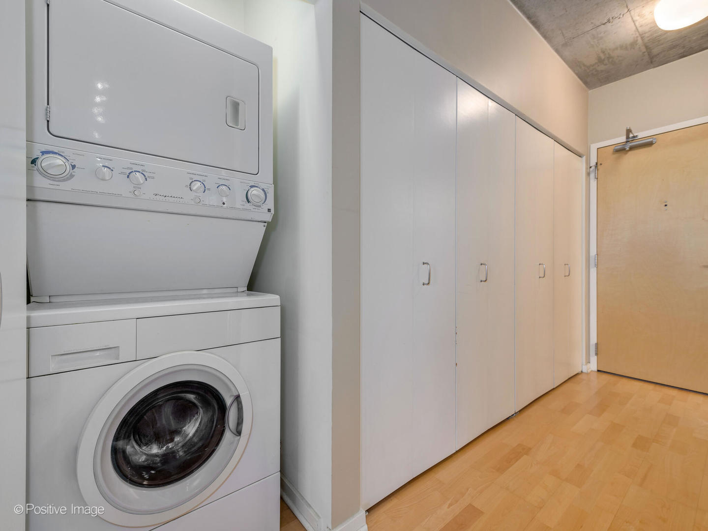 659 W Randolph Street Unit: 1712