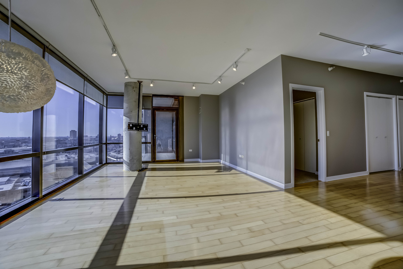 860 W Blackhawk Street Unit: 1208