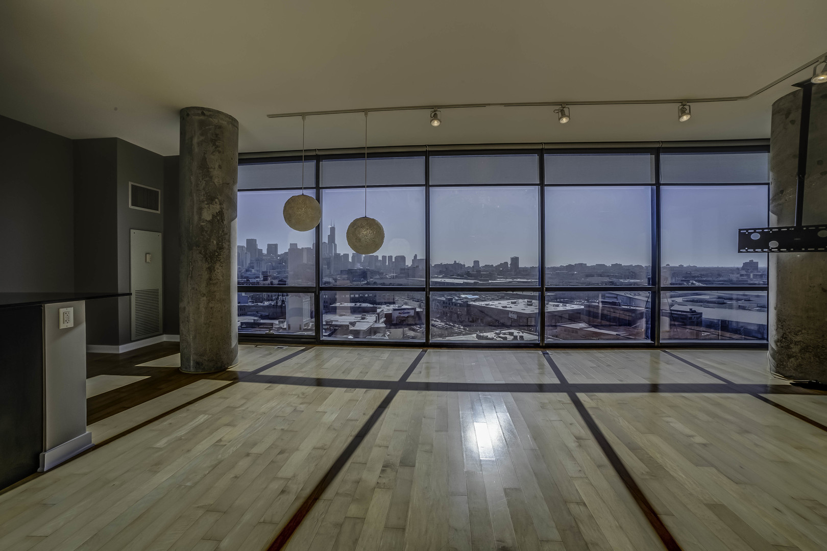 860 W Blackhawk Street Unit: 1208