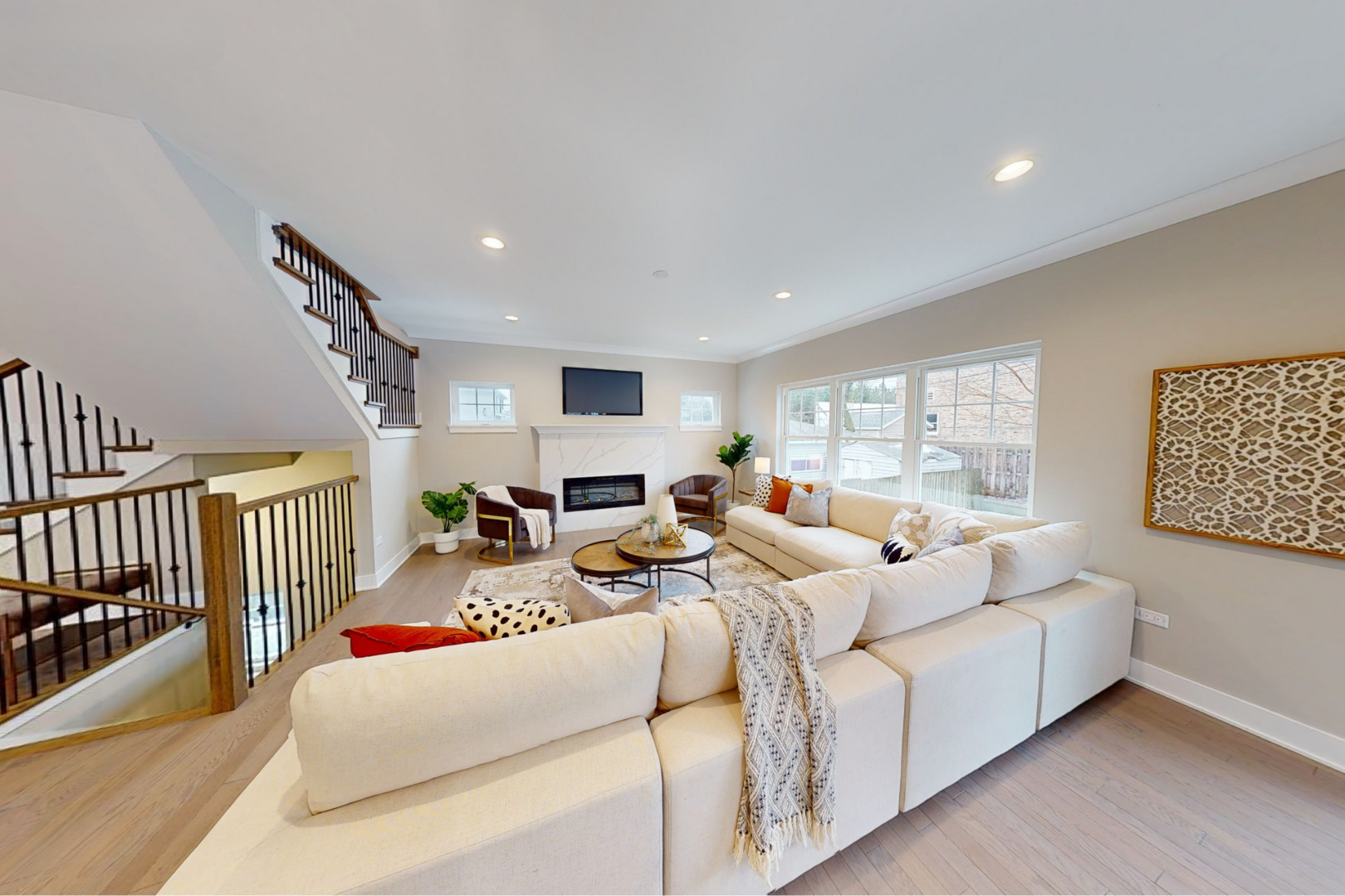 10430 S Sawyer Avenue