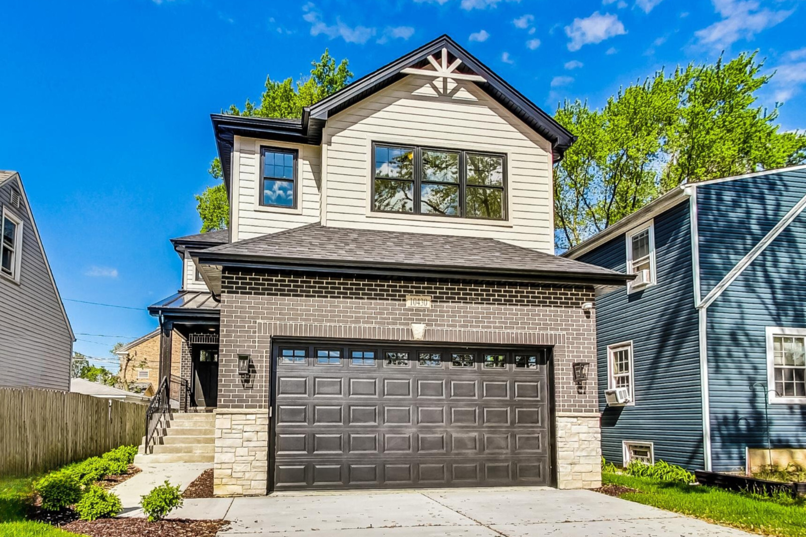 10430 S Sawyer Avenue