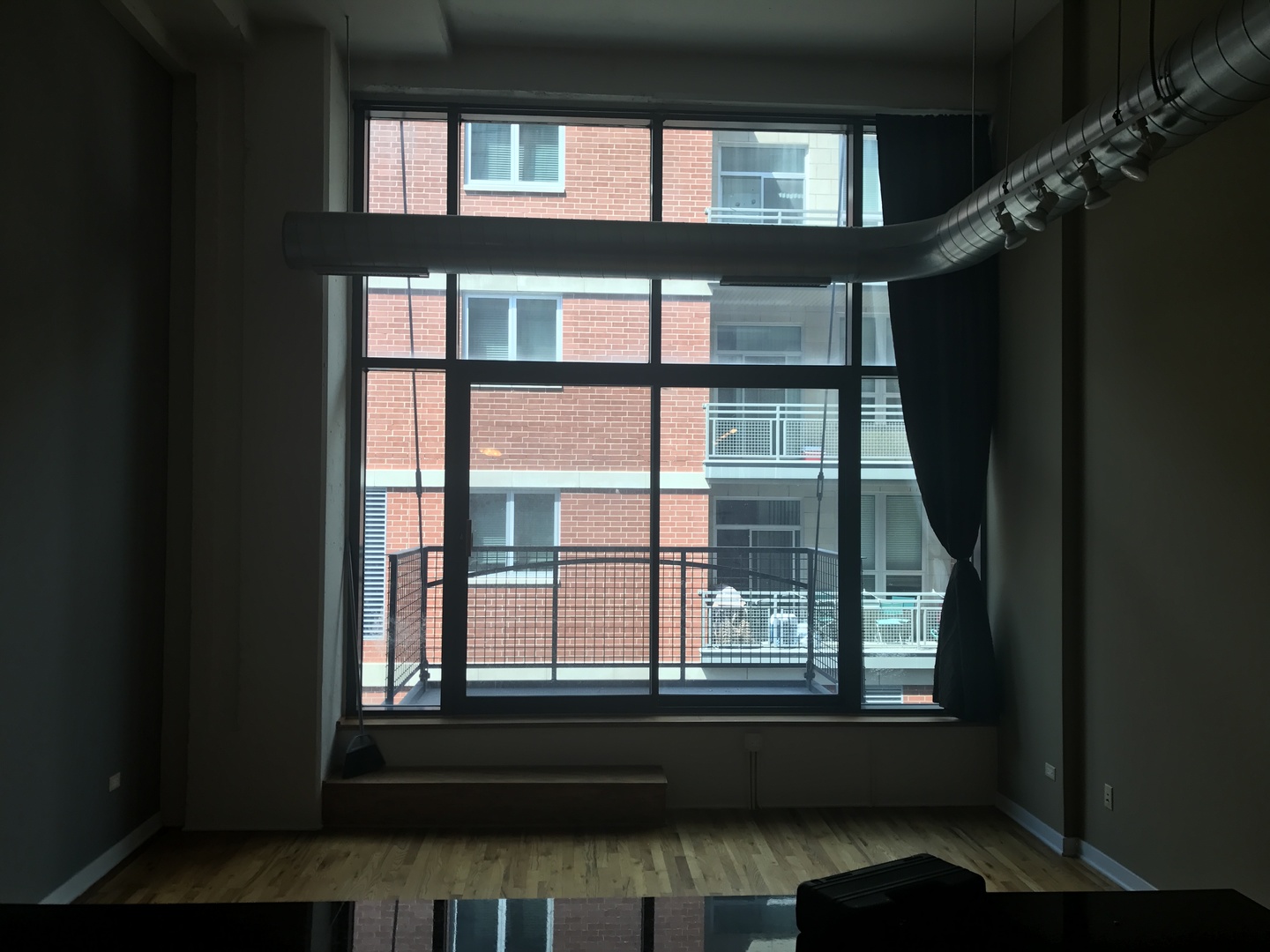 1224 W VAN BUREN Street Unit: 214