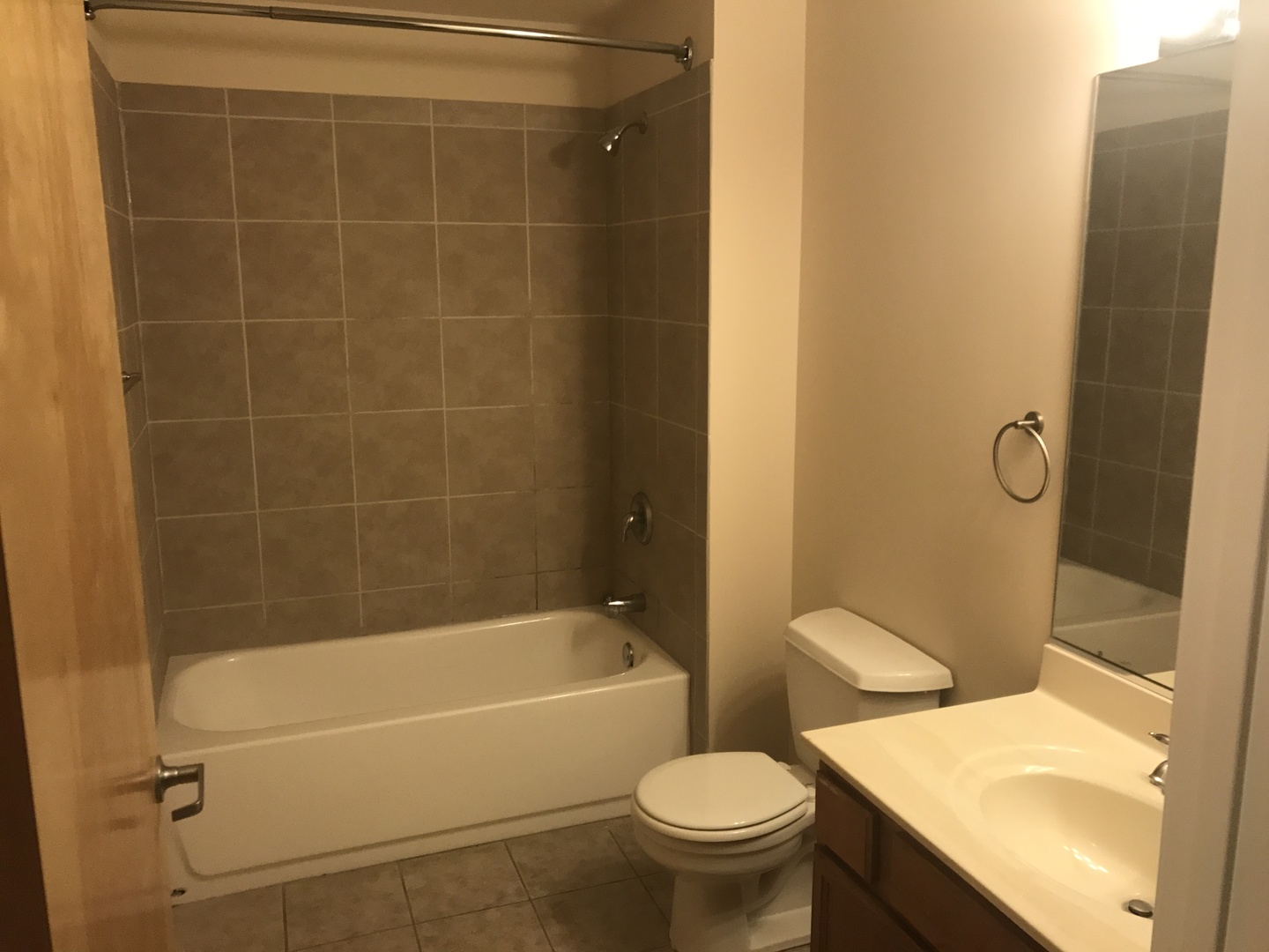 1224 W VAN BUREN Street Unit: 214