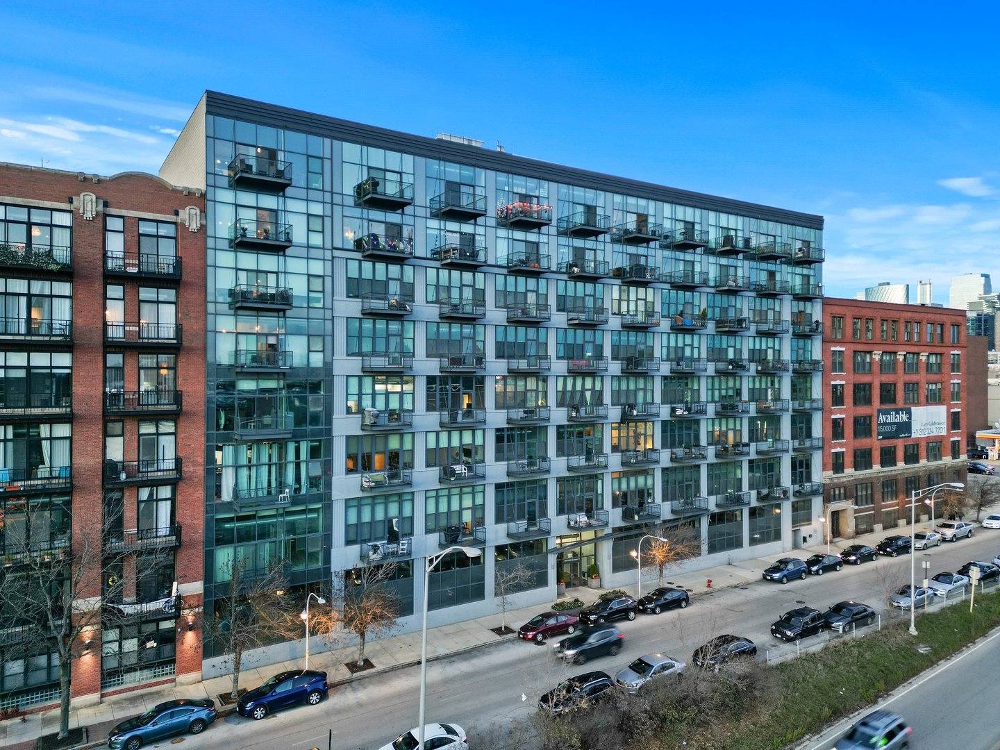 1224 W VAN BUREN Street Unit: 214