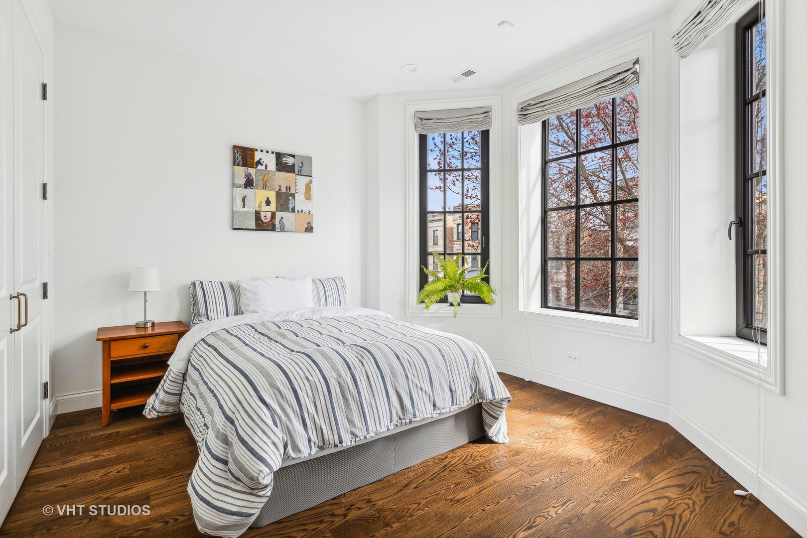 1436 W Berwyn Avenue