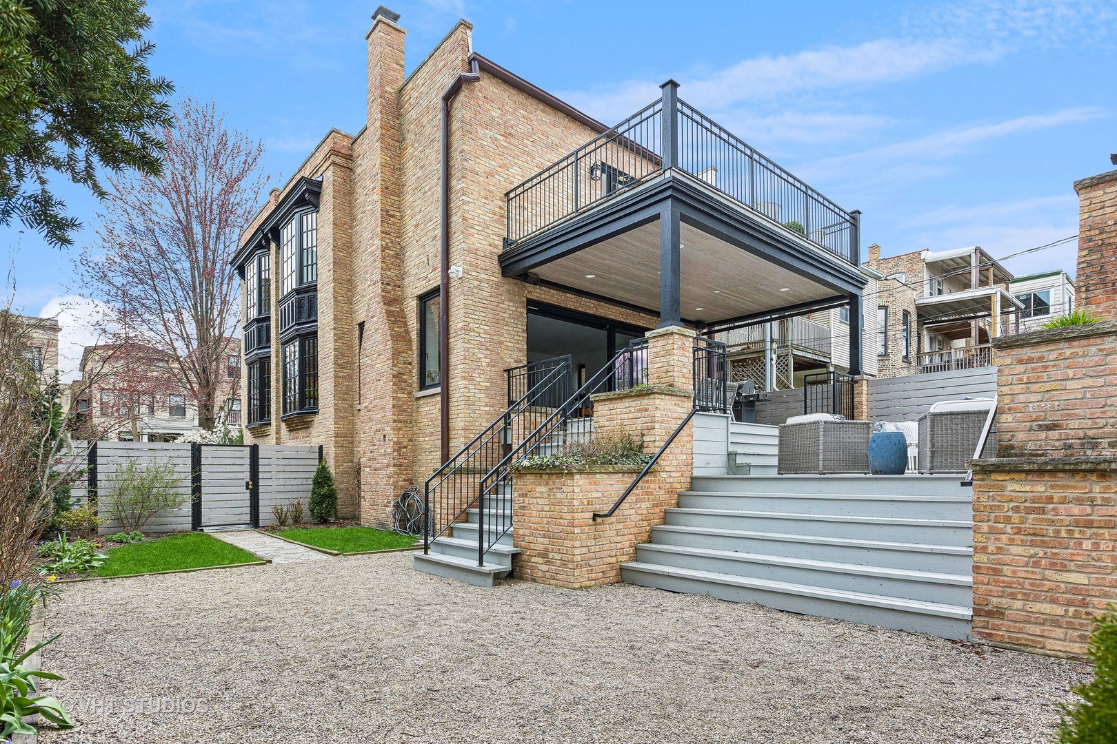 1436 W Berwyn Avenue