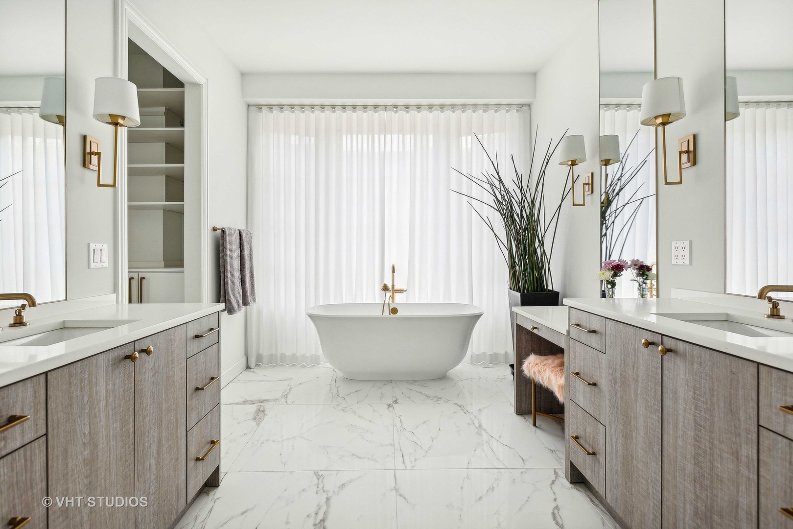 1436 W Berwyn Avenue