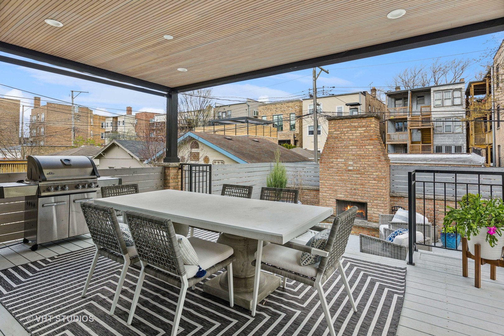 1436 W Berwyn Avenue