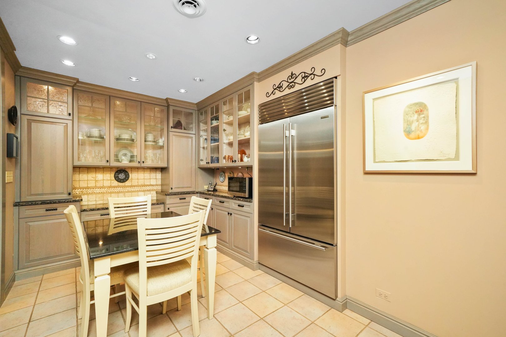 3400 N Lake Shore Drive Unit: 5E
