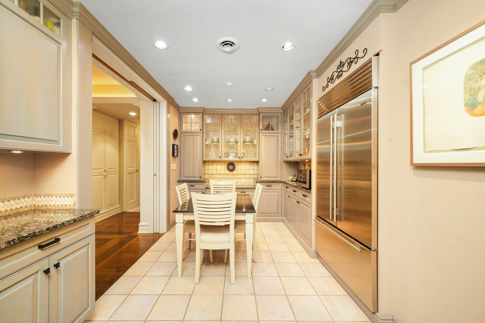 3400 N Lake Shore Drive Unit: 5E