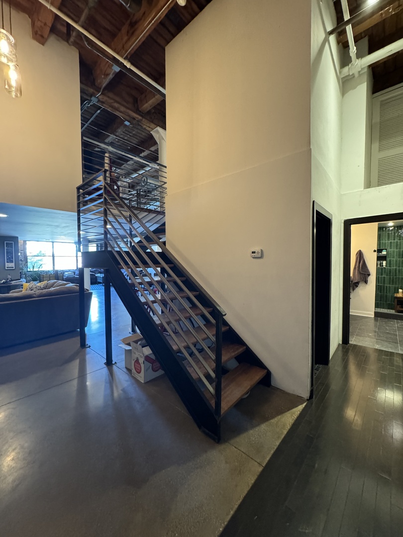 407 N Elizabeth Street Unit: 101B