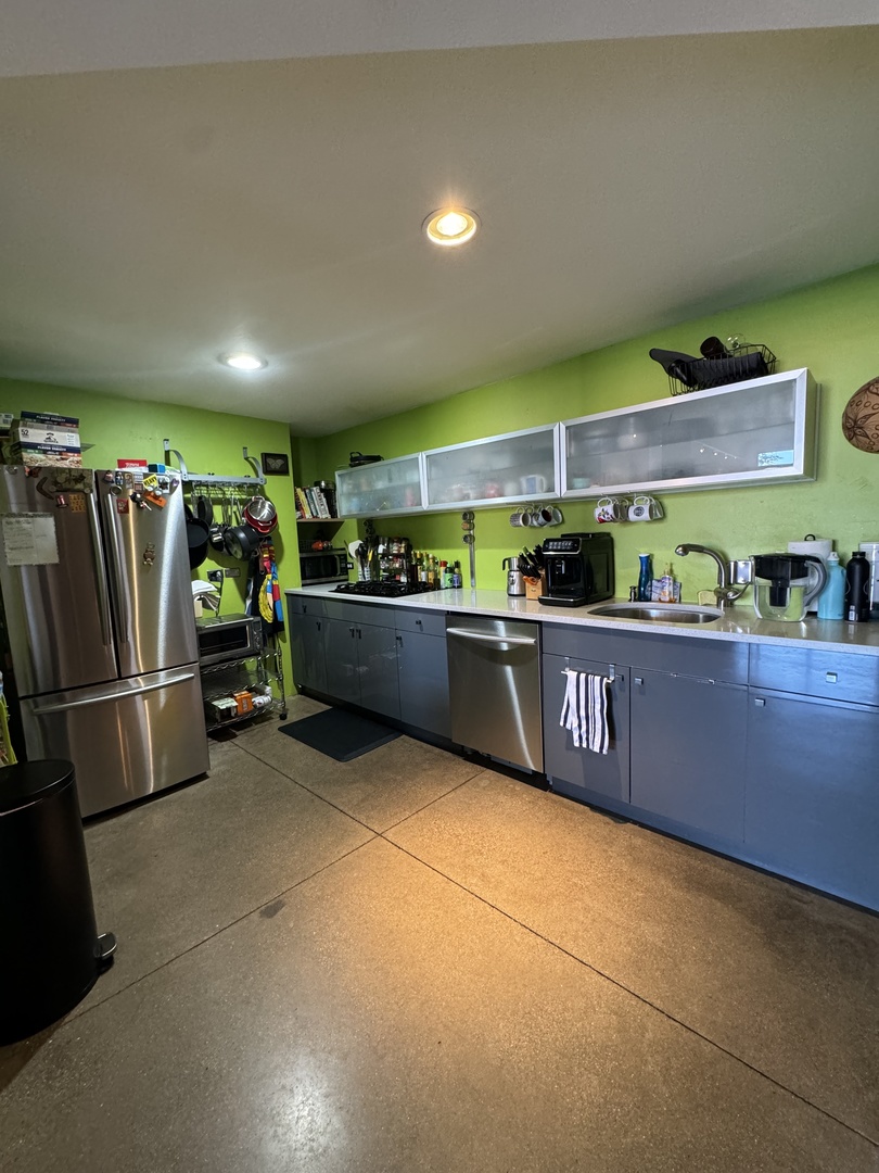 407 N Elizabeth Street Unit: 101B
