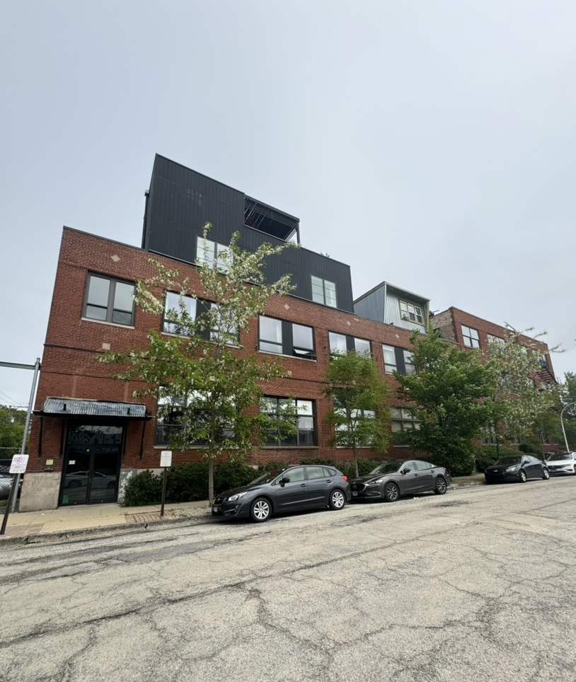 407 N Elizabeth Street Unit: 101B