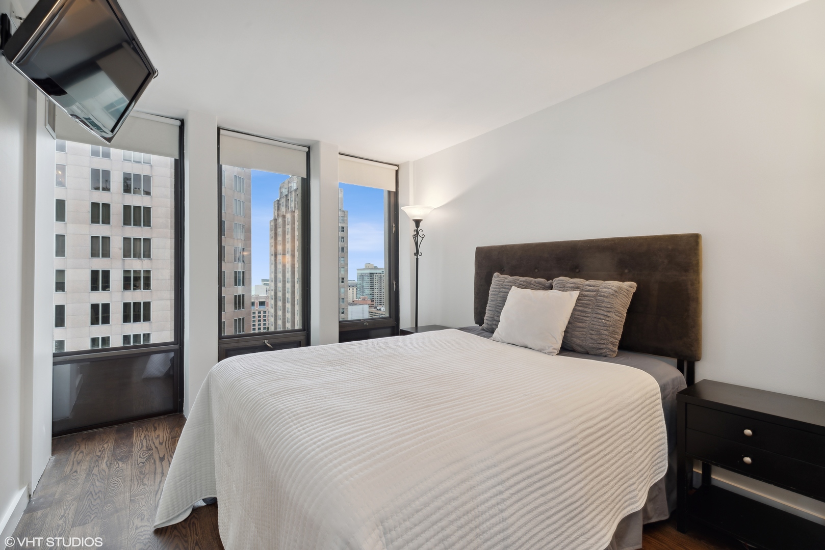 100 E WALTON Street Unit: 41C