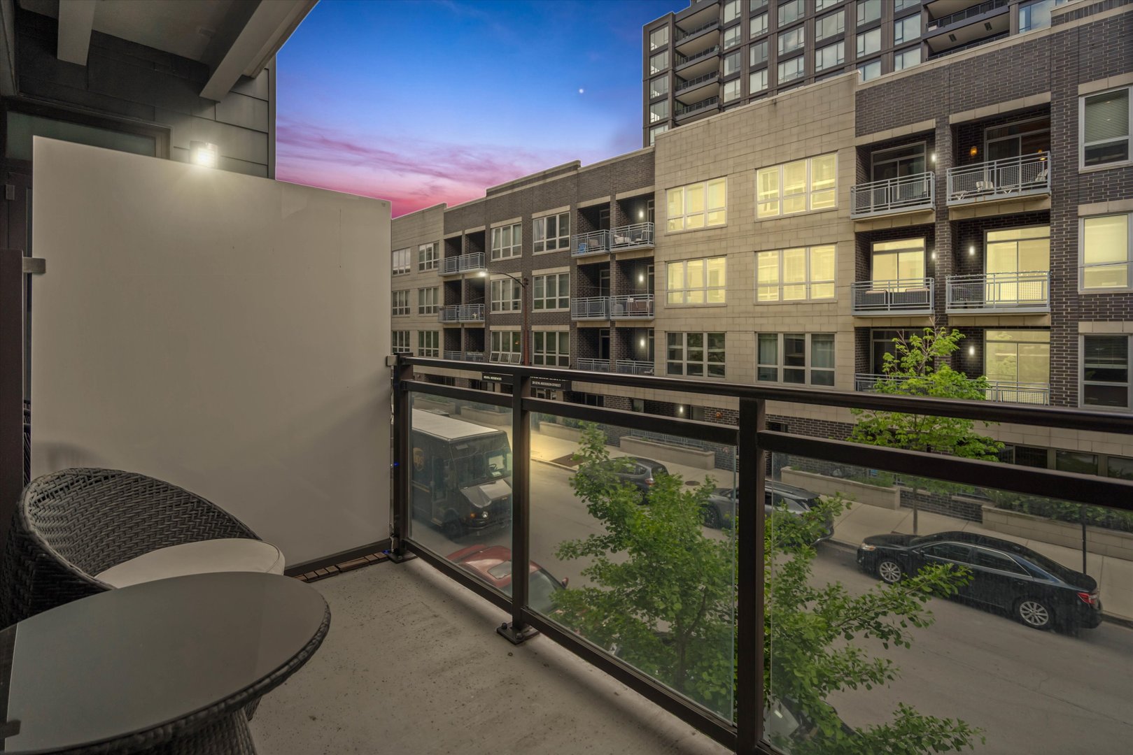 31 N Aberdeen Street Unit: 2S