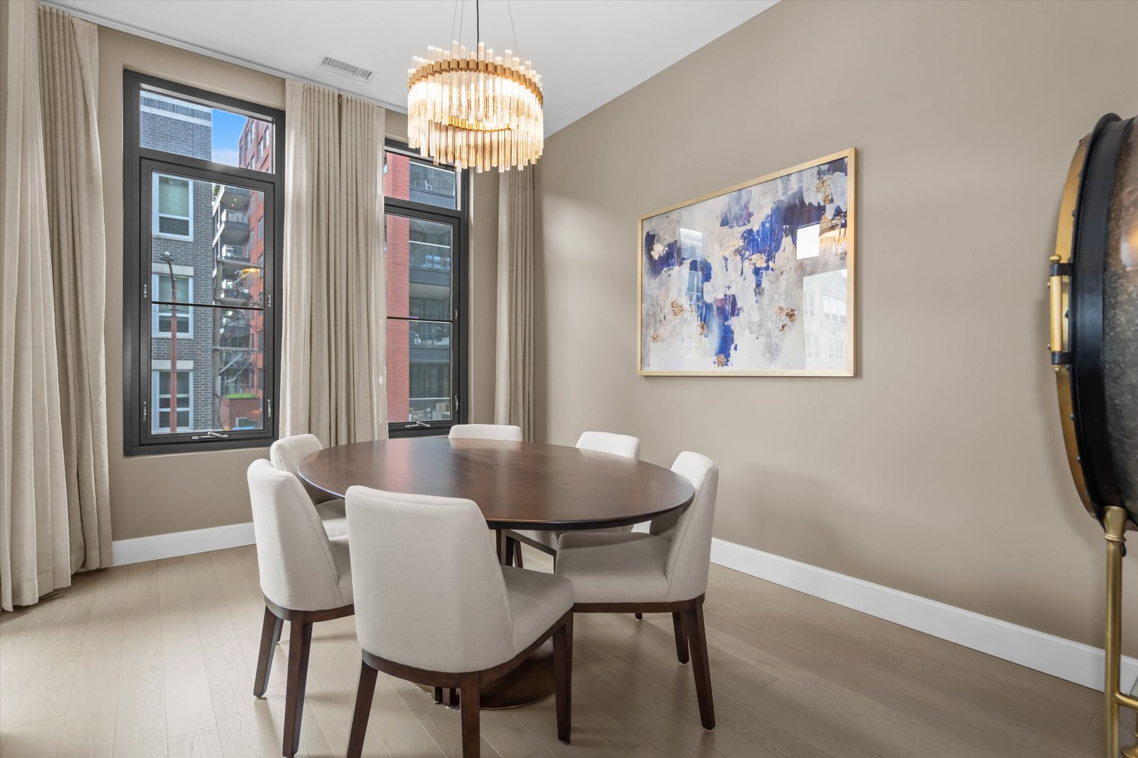 31 N Aberdeen Street Unit: 2S