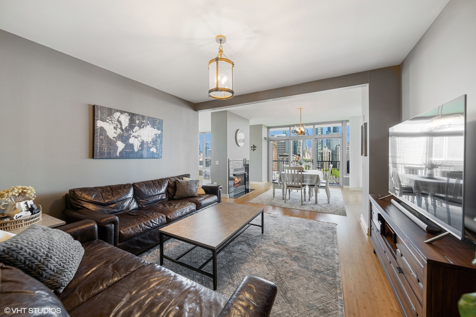 1600 S Prairie Avenue Unit: 1704