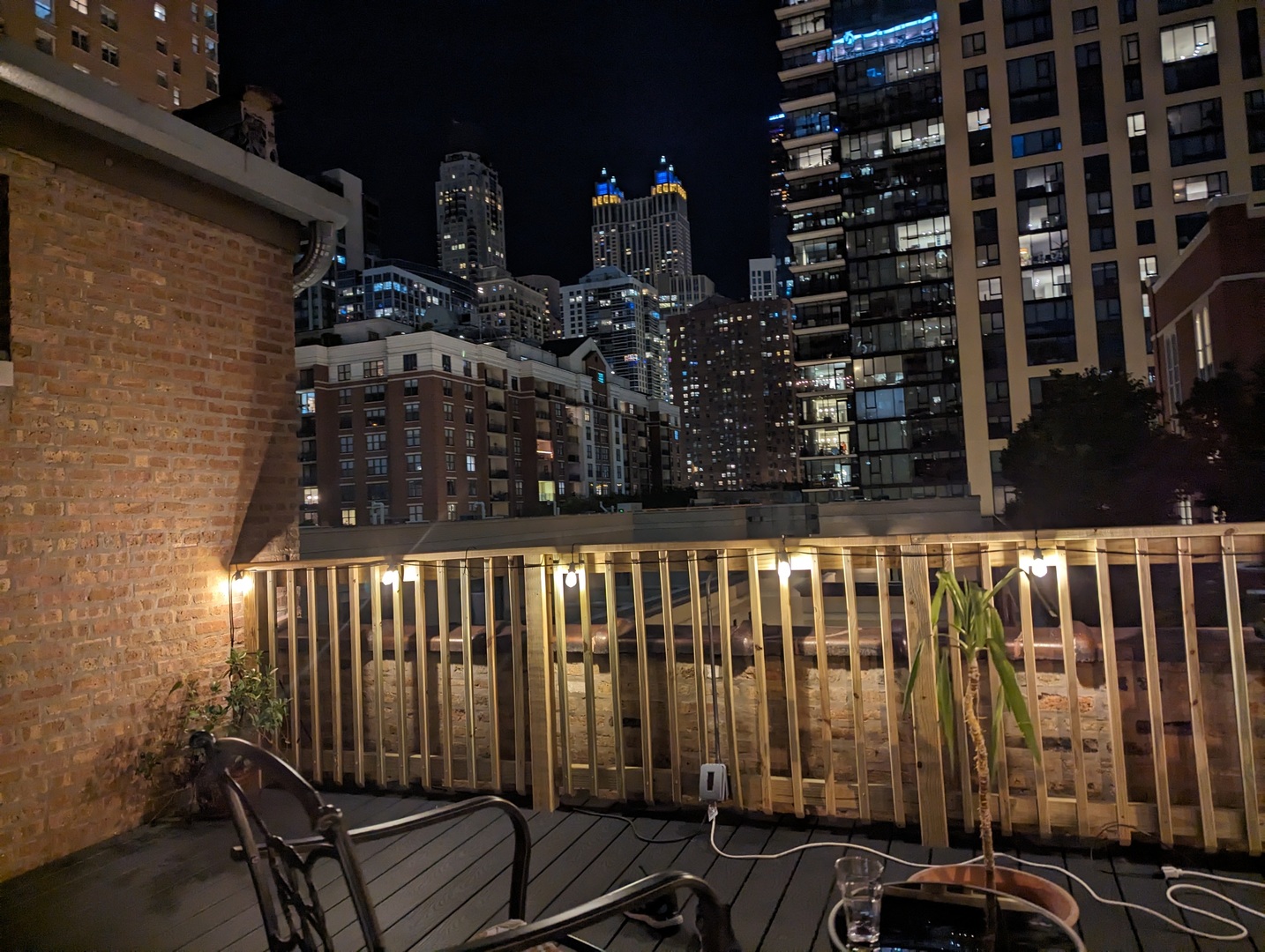 119 W CHESTNUT Street Unit: 5