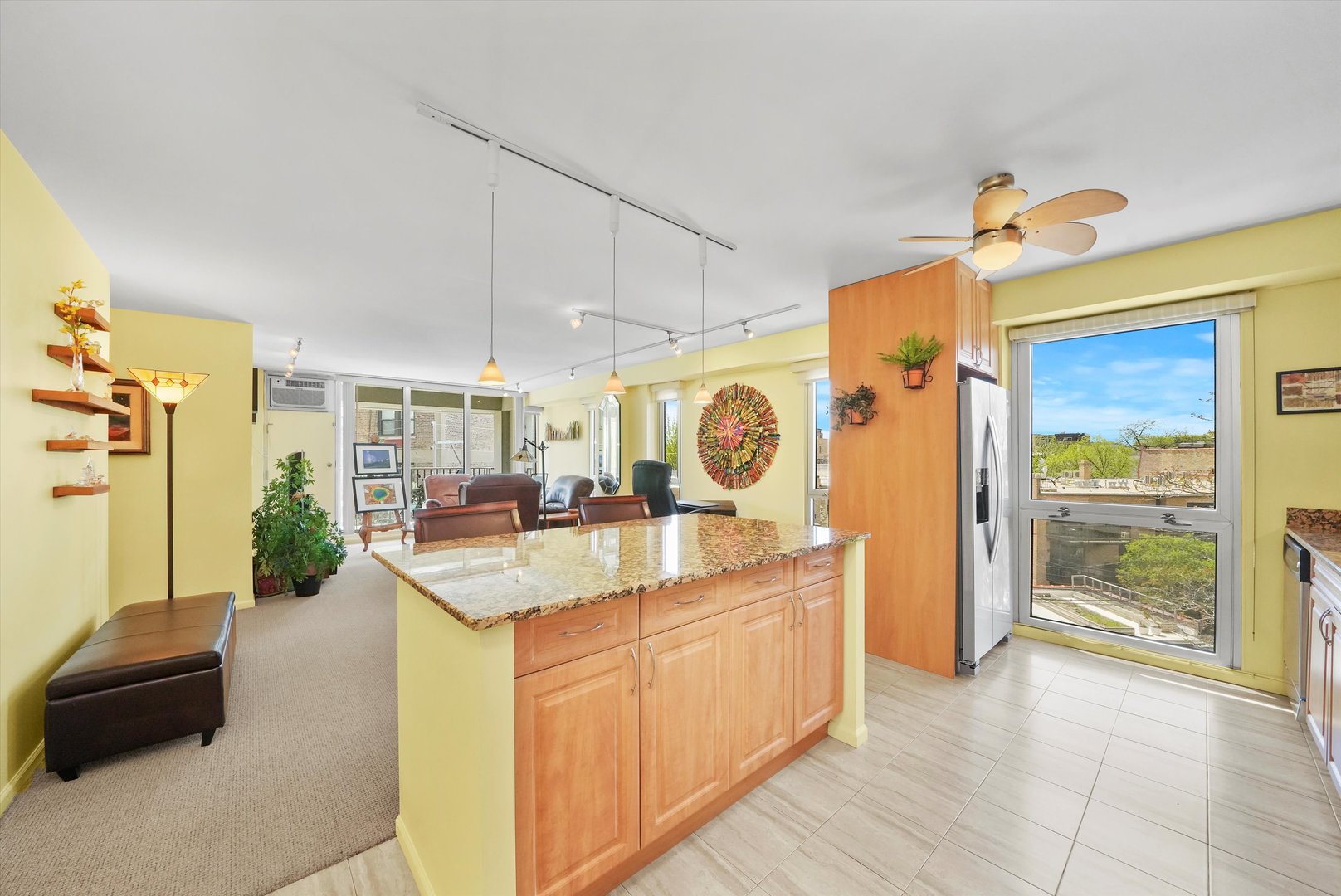 1960 N Lincoln Park W Unit: 404