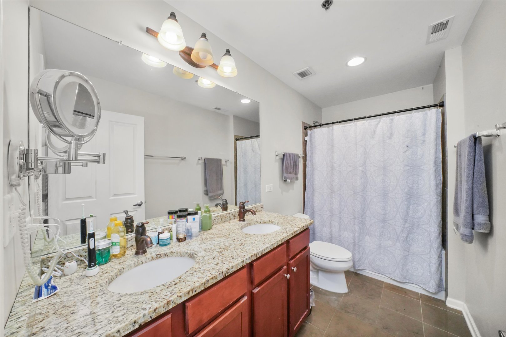 828 W Grace Street Unit: 1004