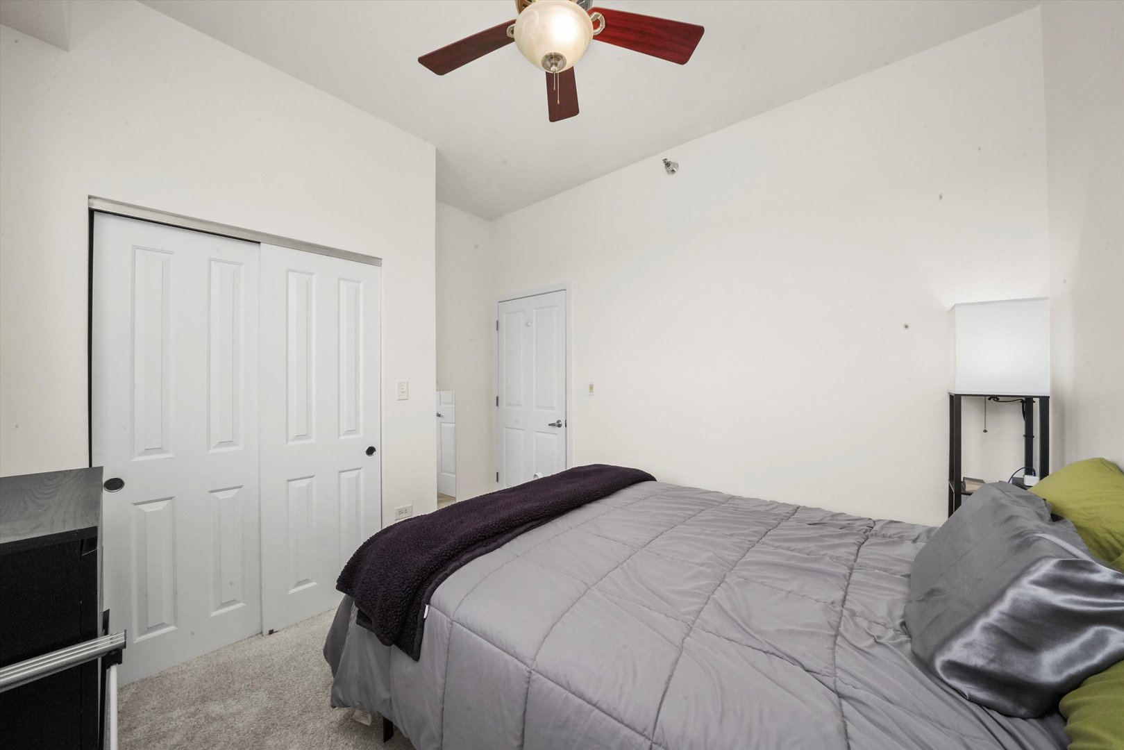 828 W Grace Street Unit: 1004