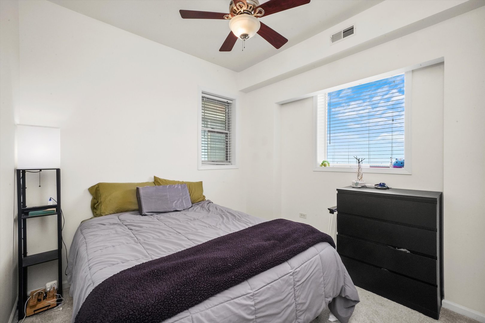 828 W Grace Street Unit: 1004