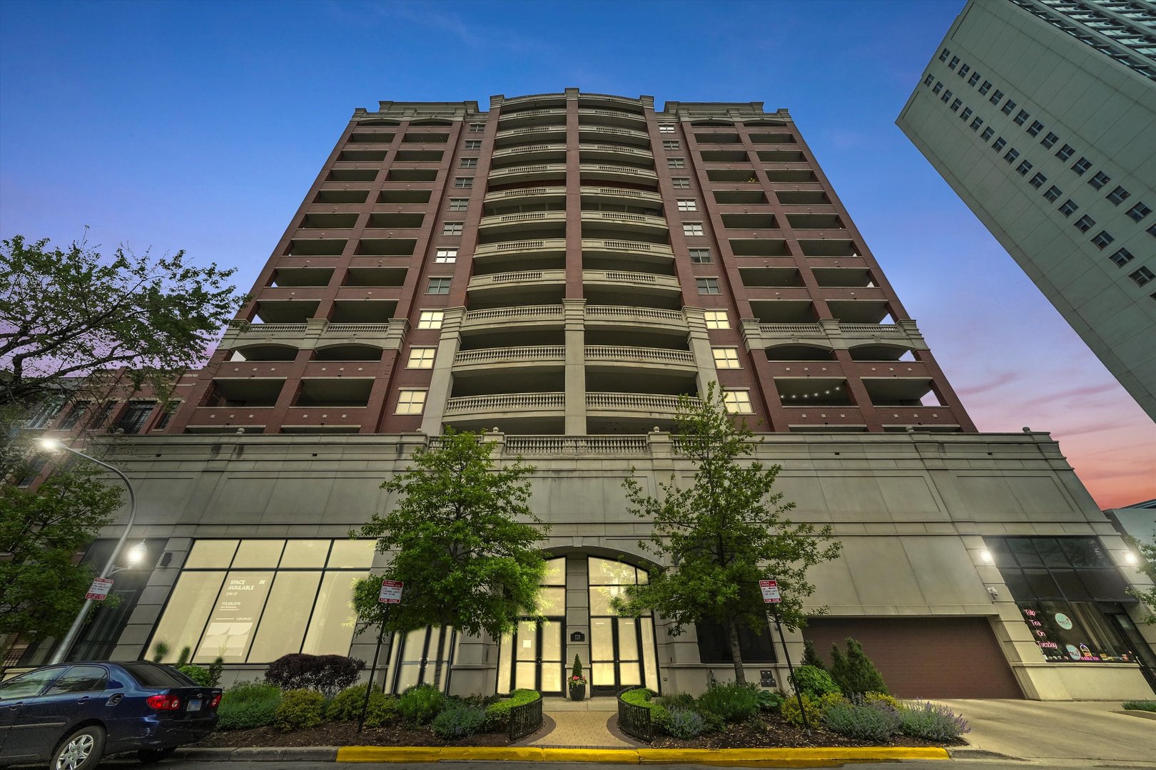 828 W Grace Street Unit: 1004
